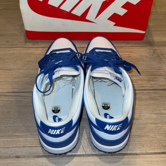 Nike SB Dunks White and Bkue Low Men’s Size 11 - Worn Once - With Box - Picture 3 of 8